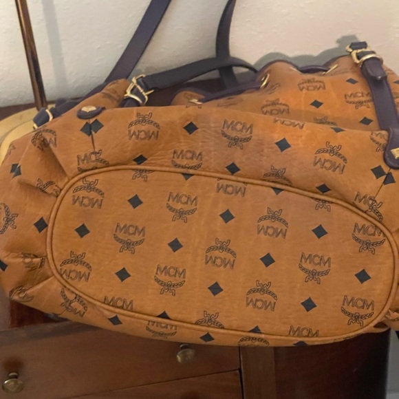 MCM Visetos Cognac and purple Leather Bucket Bag - Picture 7 of 8